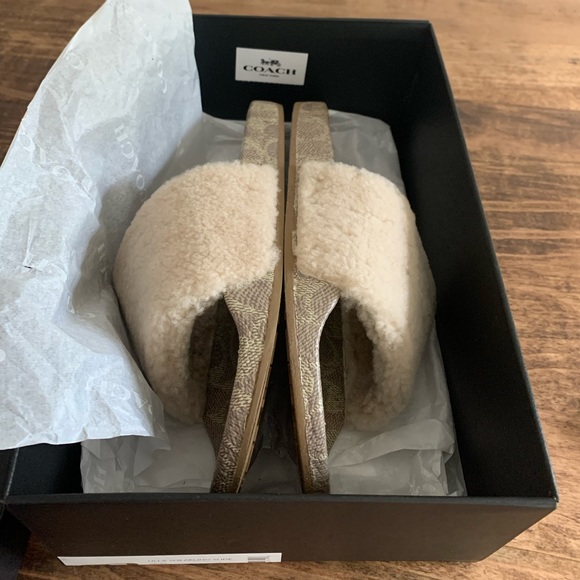 BNWT Coach Sandals - Picture 4 of 4